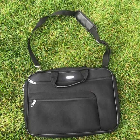 Samsonite Other - Samsonite lap top bag